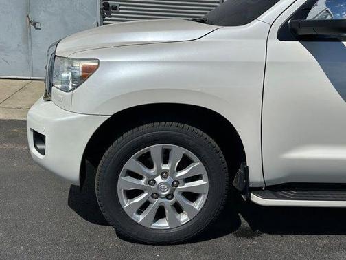 Blizzard Pearl 2014 Toyota Sequoia Platinum