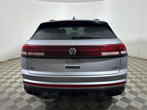 2025 Volkswagen Atlas Cross Sport 2.0T SEL R-Line Black