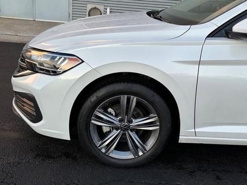 2023 Volkswagen Jetta 1.5T SE