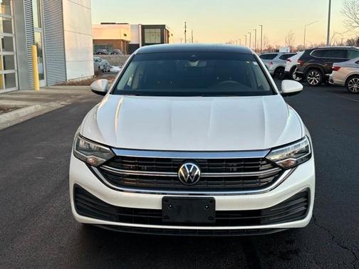 2023 Volkswagen Jetta 1.5T SE