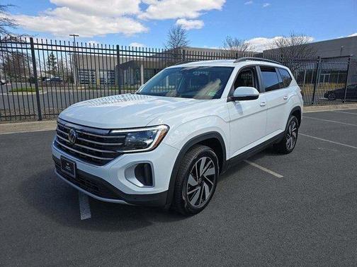 2024 Volkswagen Atlas 2.0T SE
