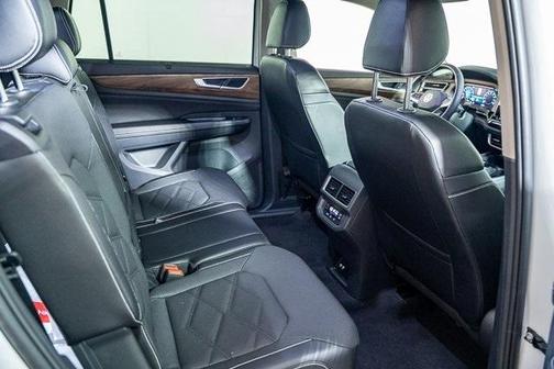 2024 Volkswagen Atlas 2.0T SE