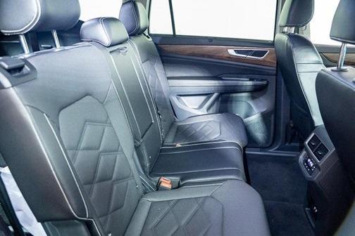 2024 Volkswagen Atlas 2.0T SE