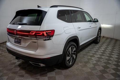 2024 Volkswagen Atlas 2.0T SE