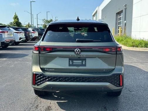 Green 2026 Volkswagen Tiguan 2.0T SEL R-Line Turbo