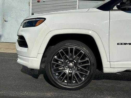 Bright White Clearcoat 2022 Jeep Compass Limited