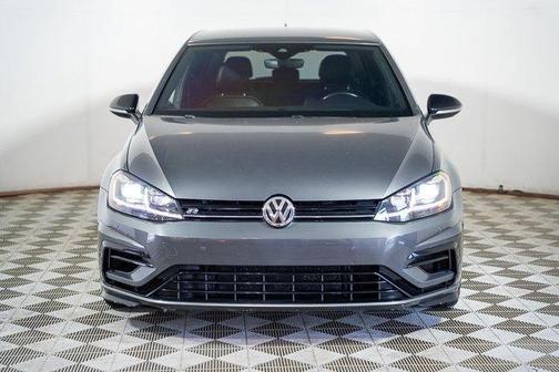 2019 Volkswagen Golf R 2.0T w/DCC & Navigation