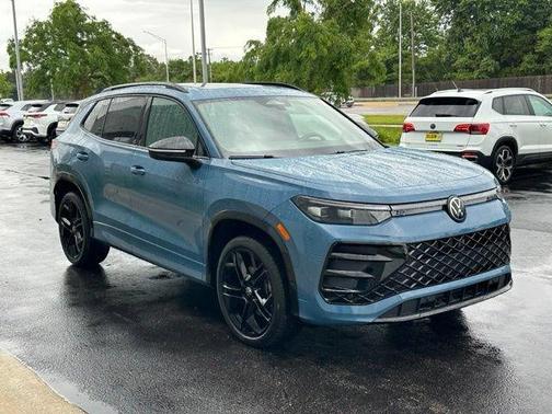 Monterey Blue Pearl 2025 Volkswagen Tiguan 2.0T SE R-Line Black