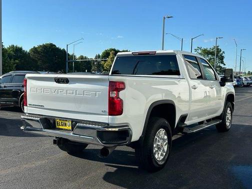 Summit White 2025 Chevrolet Silverado 2500 LT