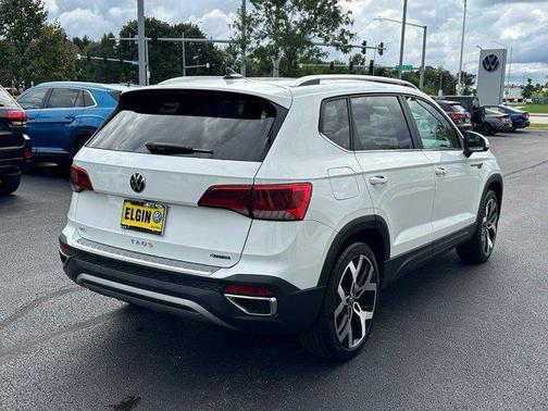 Pure White 2023 Volkswagen Taos 1.5T SEL