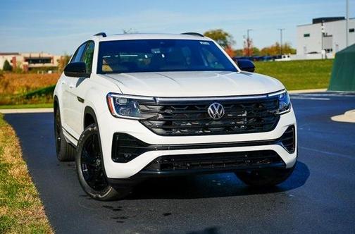 2026 Volkswagen Atlas Cross Sport 2.0T SEL R-Line Black