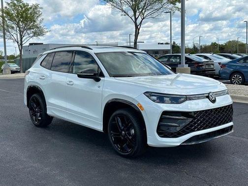Opal White Pearl 2026 Volkswagen Tiguan 2.0T SE R-Line Black