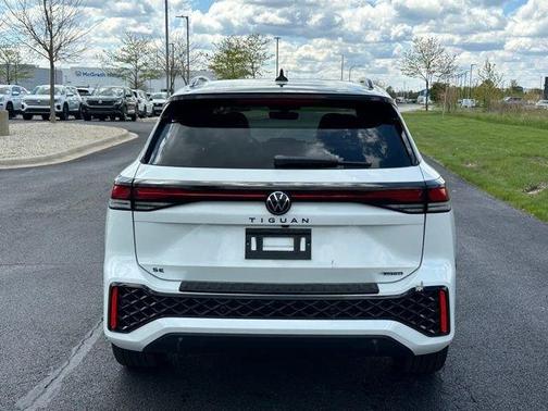 Opal White Pearl 2026 Volkswagen Tiguan 2.0T SE R-Line Black