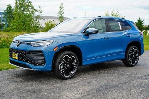 2025 Volkswagen Tiguan 2.0T SEL R-Line