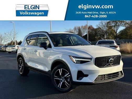 2024 Volvo XC40 B5 Core