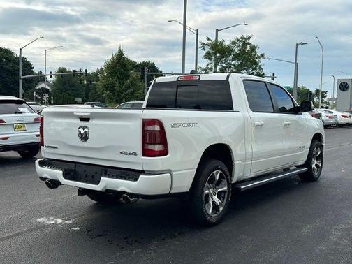 Bright White Clearcoat 2023 RAM 1500 Laramie