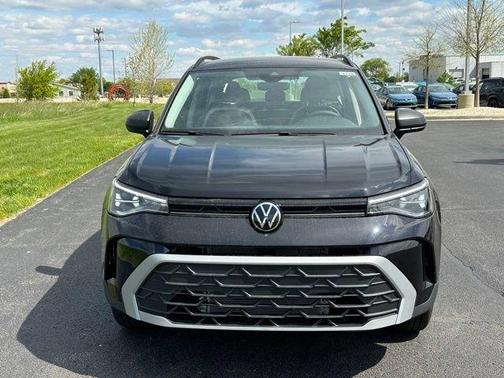 Deep Black Pearl Effect 2026 Volkswagen Taos 1.5T S