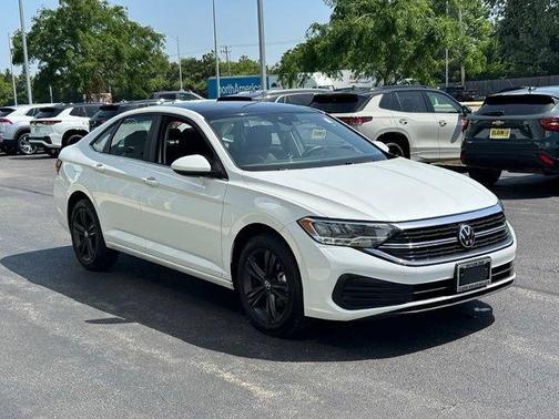 Opal White Pearl Effect 2024 Volkswagen Jetta 1.5T SE
