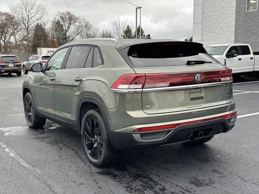 2026 Volkswagen Atlas Cross Sport 2.0T SE