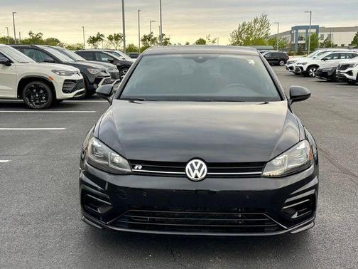 Deep Black Pearl Effect 2019 Volkswagen Golf R 2.0T w/DCC & Navigation