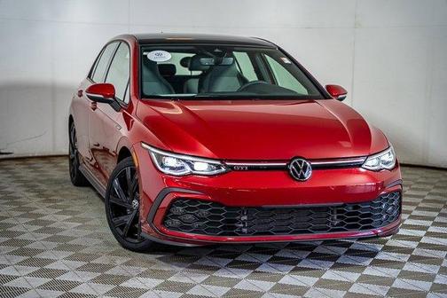 2022 Volkswagen Golf GTI 2.0T SE