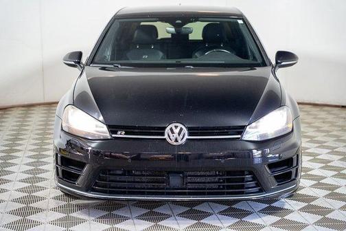2017 Volkswagen Golf R 4-Door