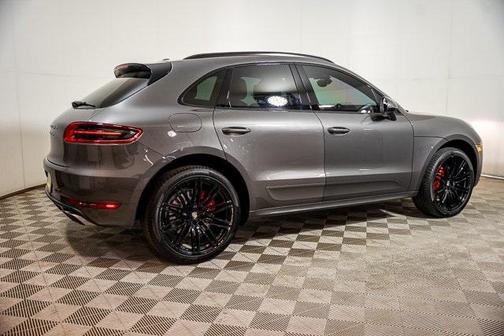 2018 Porsche Macan Turbo