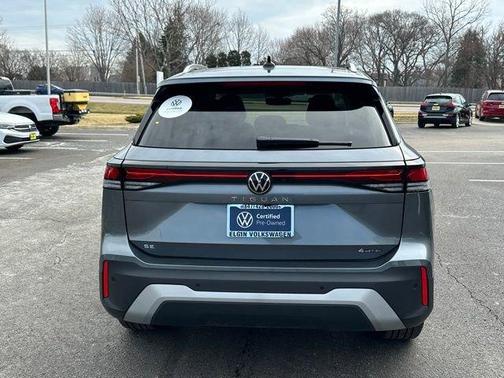 2025 Volkswagen Tiguan 2.0T SE