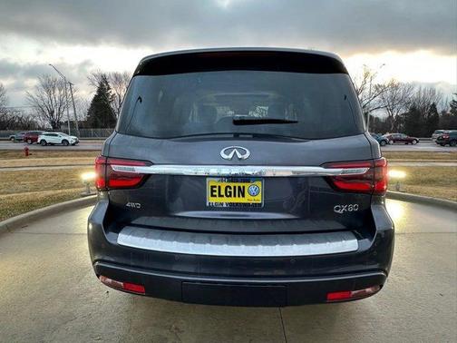 2024 INFINITI QX80 Luxe