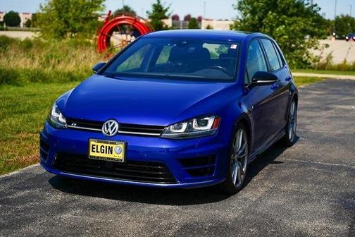 2017 Volkswagen Golf R 4-Door