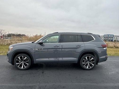 2026 Volkswagen Atlas 2.0T SEL Premium R-Line