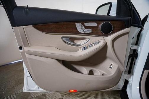 2022 Mercedes-Benz GLC 300 Base 4MATIC
