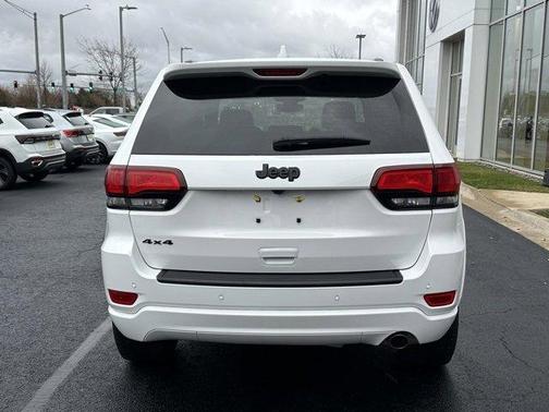 2022 Jeep Grand Cherokee WK Laredo