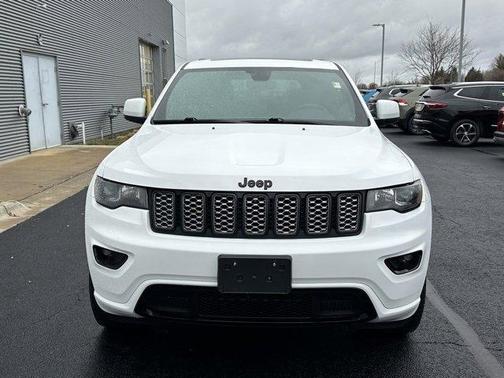 2022 Jeep Grand Cherokee WK Laredo