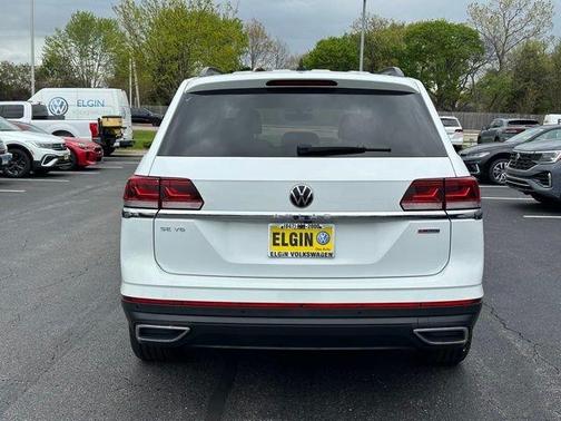 Pure White 2021 Volkswagen Atlas 3.6 V6 SE w/ Technology