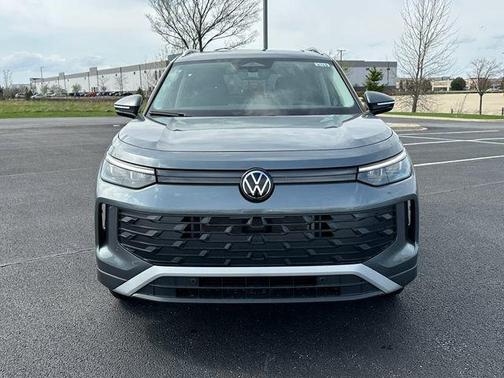 Gray 2026 Volkswagen Tiguan 2.0T SE