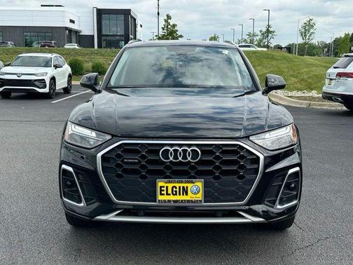 Mythos Black Metallic 2023 Audi Q5 45 S line quattro Premium