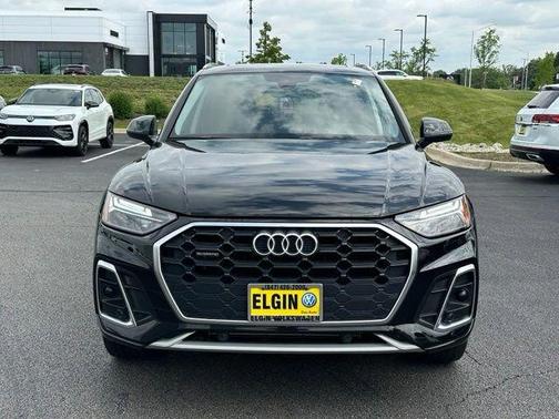 Mythos Black Metallic 2023 Audi Q5 45 S line quattro Premium