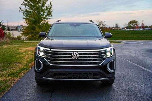 2024 Volkswagen Atlas 2.0T SE