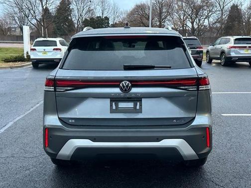 2026 Volkswagen Tiguan 2.0T SE