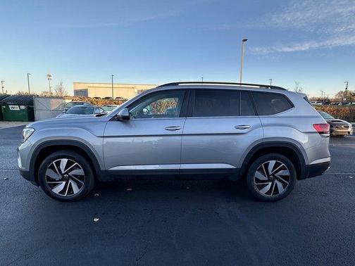 2024 Volkswagen Atlas 2.0T SE