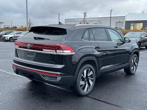 2026 Volkswagen Atlas Cross Sport 2.0T SE