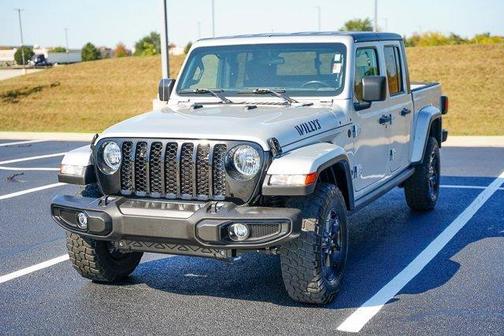 2022 Jeep Gladiator Sport