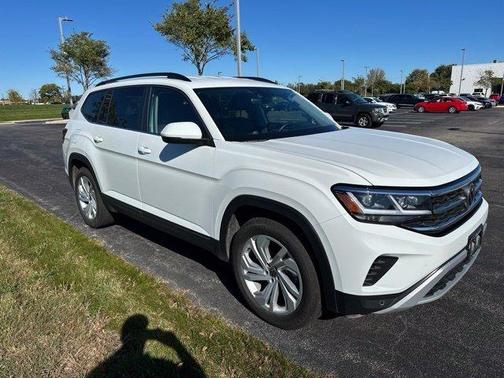Pure White 2023 Volkswagen Atlas 3.6L SE w/Technology