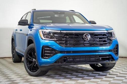 2025 Volkswagen Atlas Cross Sport 2.0T SEL R-Line Black