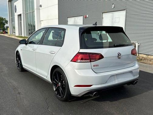 White Silver Metallic 2021 Volkswagen Golf GTI 2.0T SE