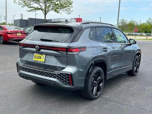 Platinum Gray Metallic 2026 Volkswagen Tiguan 2.0T SE R-Line Black