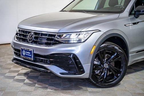 2024 Volkswagen Tiguan 2.0T SE R-Line Black