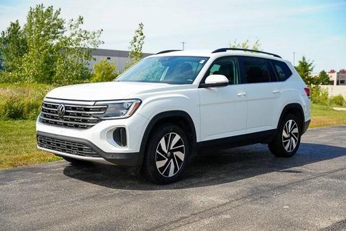 2024 Volkswagen Atlas 2.0T SE