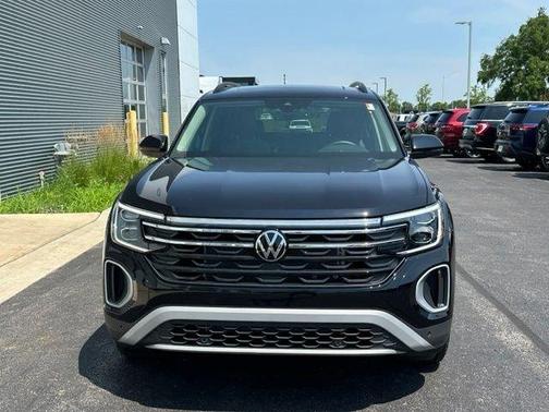 Deep Black Pearl Effect 2026 Volkswagen Atlas 2.0T Peak Edition
